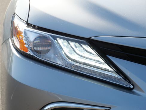 Used 2024 Toyota Camry XLE w/ Protection Package (Q2) (TMS) AWD/4WD image 10