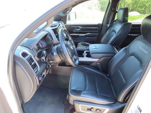 Used 2022 RAM 1500 Laramie w/ Sport Appearance Package AWD/4WD image 26