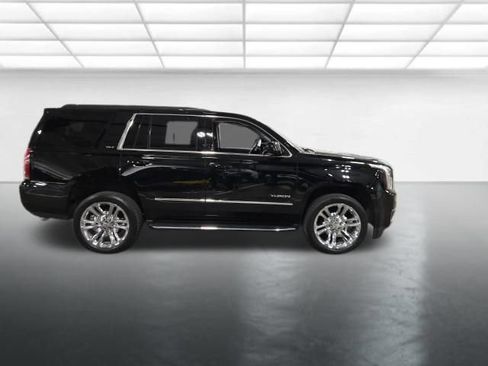 Used 2020 GMC Yukon SLT w/ Premium Edition AWD/4WD image 3