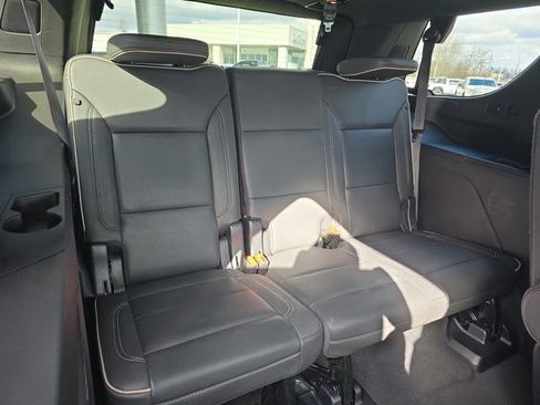 Used 2023 Chevrolet Tahoe Premier AWD/4WD image 22