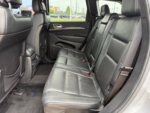 Used 2014 Jeep Grand Cherokee Overland RWD image 14