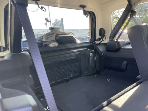 Used 2024 Jeep Wrangler Sport S image 19