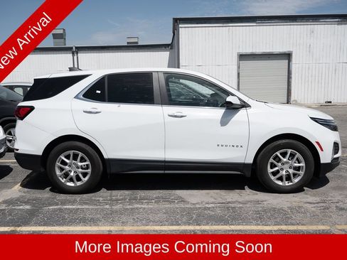 Used 2024 Chevrolet Equinox LT FWD image 3