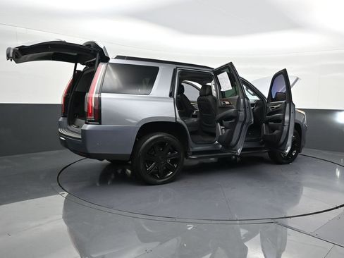 Used 2020 Cadillac Escalade Luxury image 34