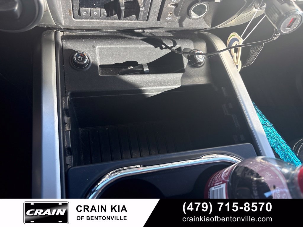 Used 2017 Nissan Titan PRO-4X w/ Pro-4x Convenience Package AWD/4WD image 18