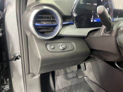 New 2026 Chevrolet Trax LT w/ Driver Confidence Package FWD image 24