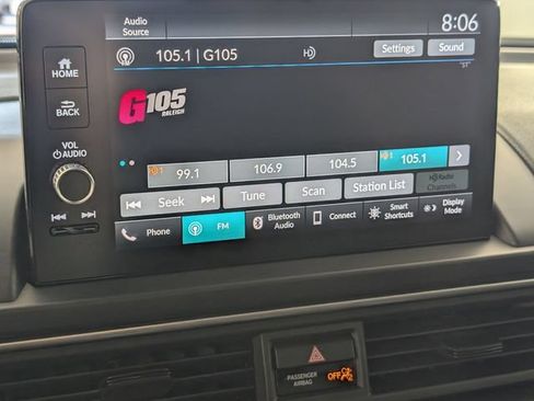Used 2025 Honda Pilot EX-L image 19