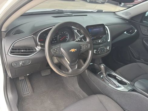 Used 2020 Chevrolet Malibu LT FWD image 58