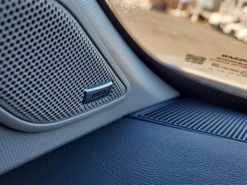 New 2025 Nissan Murano SL image 14