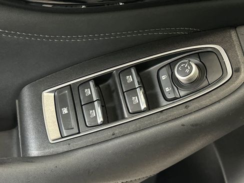 Used 2022 Subaru Outback Limited XT image 13