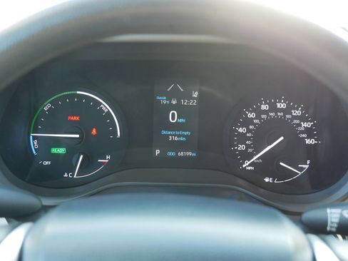 Used 2021 Toyota Sienna LE image 21