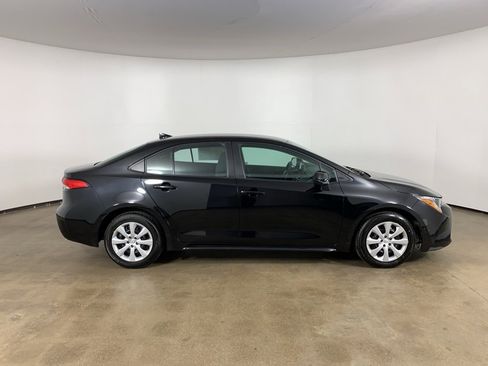 Used 2024 Toyota Corolla LE image 7