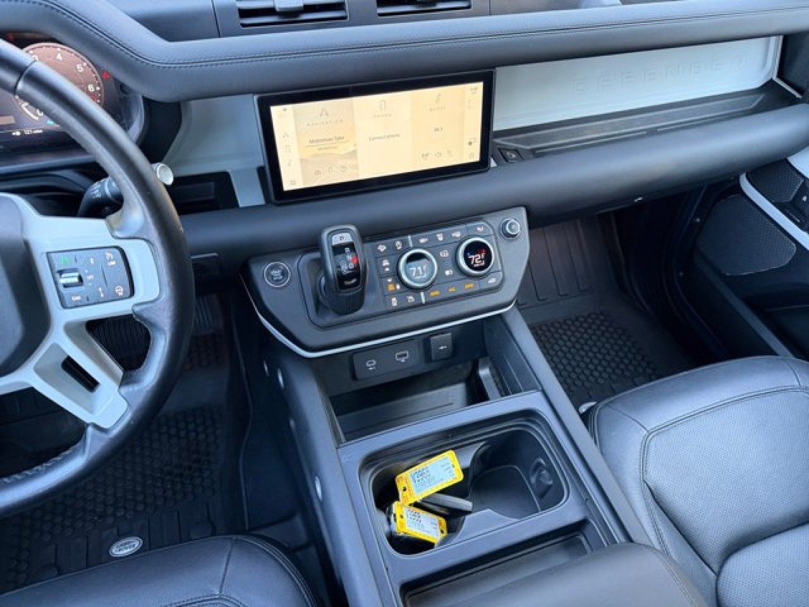 Certified 2024 Land Rover Defender 110 S AWD/4WD image 14