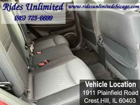 Used 2017 Nissan Rogue SV w/ SV Premium Package image 27