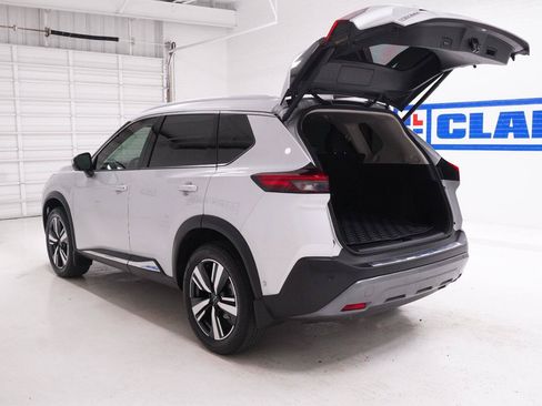 Used 2023 Nissan Rogue SL w/ SL Premium Package FWD image 34