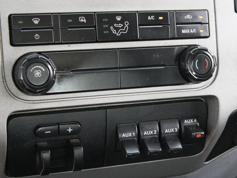 Used 2016 Ford F450 XLT image 26