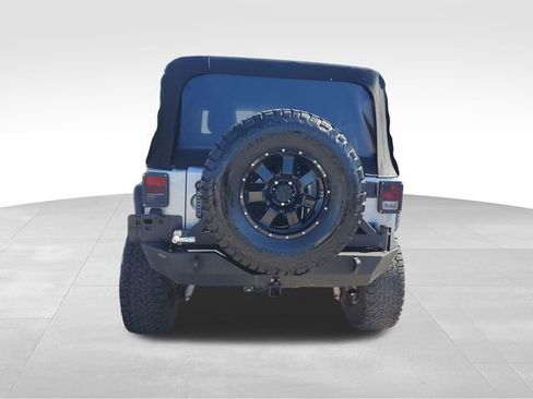 Used 2016 Jeep Wrangler Unlimited Sport AWD/4WD image 6
