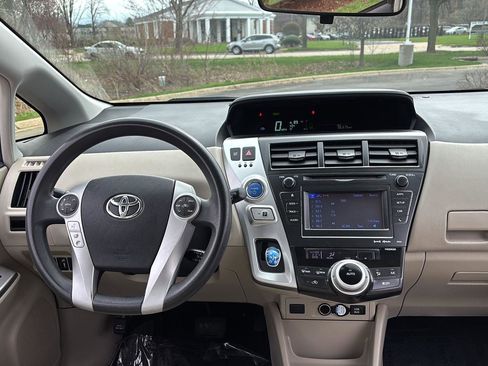Used 2012 Toyota Prius V Three image 14