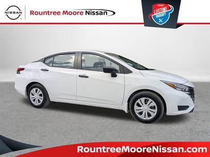 New 2025 Nissan Versa S w/ Trunk Package