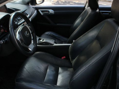 Used 2011 Lexus CT 200h Premium w/ Leather Pkg FWD image 14