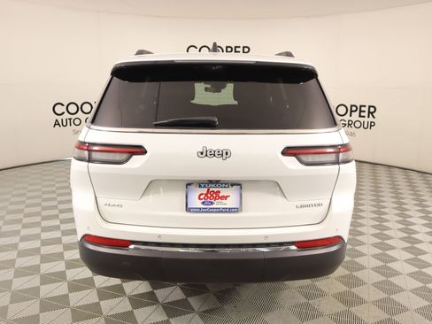 Used 2024 Jeep Grand Cherokee L Limited w/ Luxury Tech Group II image 24