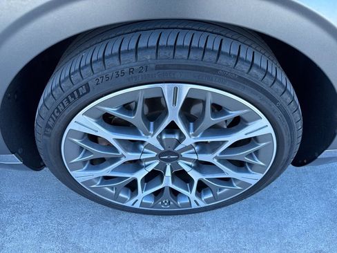 Used 2024 Genesis G90 3.5T image 21