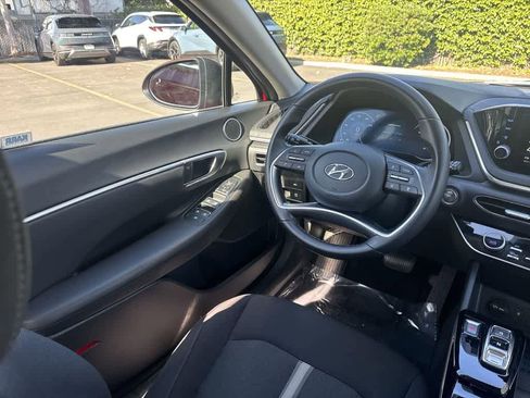 Used 2023 Hyundai Sonata SEL w/ Convenience Package FWD image 12