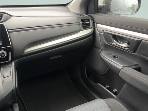 Used 2017 Honda CR-V LX image 16
