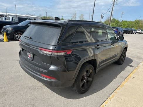 Used 2023 Jeep Grand Cherokee Altitude image 20