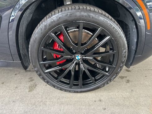 Used 2024 BMW X5 sDrive40i w/ M Sport Package image 22