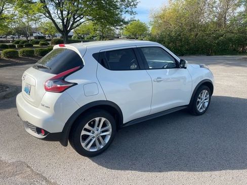 Used 2016 Nissan Juke SV w/ Technology Package image 4