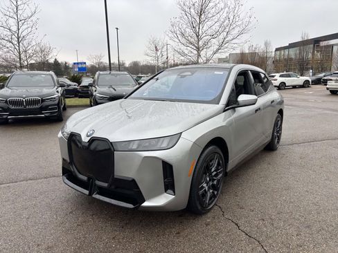 New 2026 BMW iX xDrive45 w/ M Sport Package AWD/4WD image 3