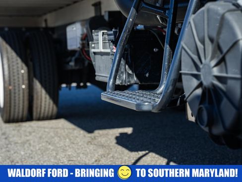 Used 2025 Chevrolet Low Cab Forward image 16