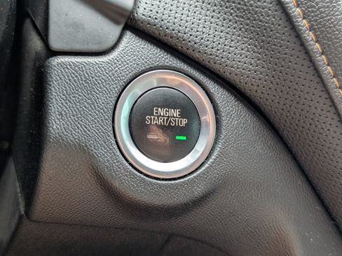 Used 2020 Chevrolet Equinox Premier w/ Premier Redline Edition AWD/4WD image 17