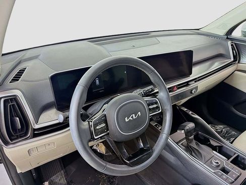 Used 2024 Kia Sorento S w/ Panoramic Sunroof Package image 20