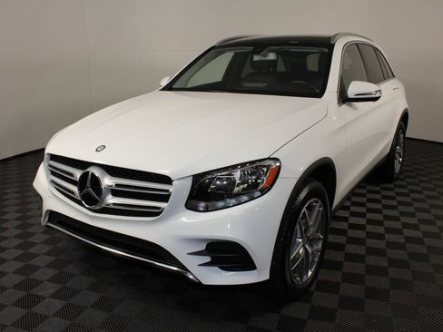 Used 2016 Mercedes-Benz GLC 300 4MATIC image 4