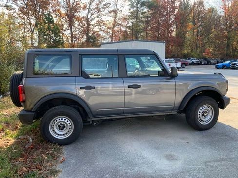 New 2025 Ford Bronco 4-Door image 25