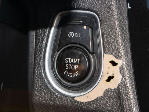 Used 2018 BMW 430i Convertible image 31