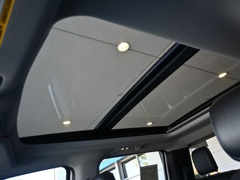 Used 2023 Ford F250 Lariat w/ Tremor Off-Road Package image 20