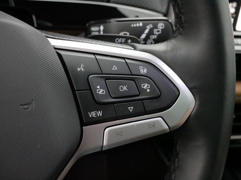 Certified 2025 Volkswagen Atlas Cross Sport SEL R-Line image 25