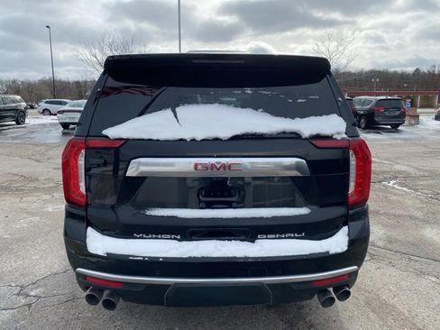 Used 2021 GMC Yukon XL Denali w/ Advanced Technology Package image 4