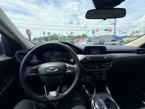 Used 2020 Ford Escape S FWD image 2