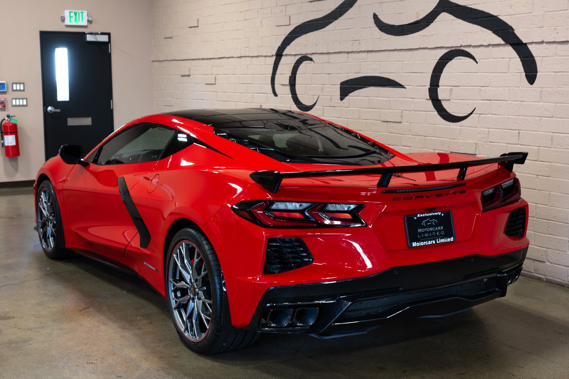 Used 2025 Chevrolet Corvette Stingray Premium Cpe w/ Z51 Performance Package RWD image 9
