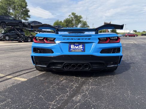 Used 2023 Chevrolet Corvette Z06 w/ Z07 Performance Package RWD image 10