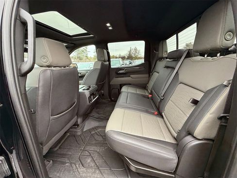 Used 2023 Chevrolet Silverado 1500 ZR2 w/ Technology Package image 26