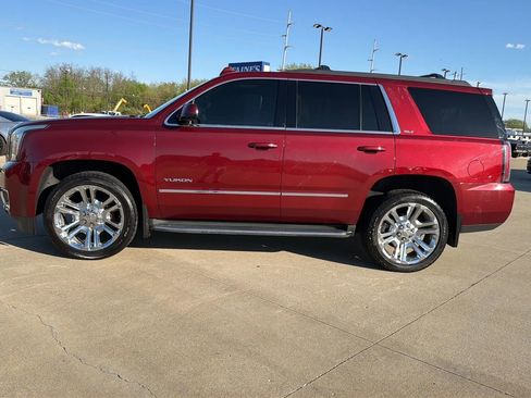 Used 2018 GMC Yukon SLT w/ Premium Edition image 9