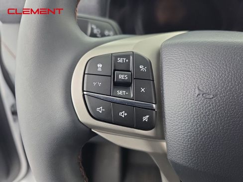 New 2026 Ford Explorer Active image 13