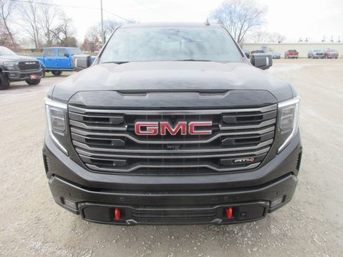 New 2026 GMC Sierra 1500 AT4 w/ AT4 Premium Package image 12