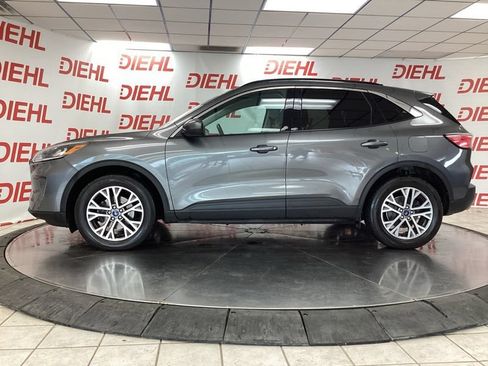 Used 2021 Ford Escape SEL w/ Technology Package AWD/4WD image 4