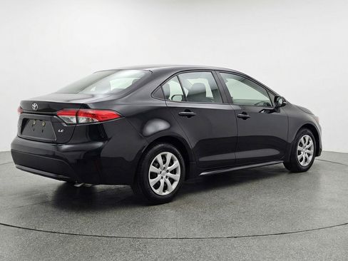 Used 2025 Toyota Corolla LE FWD image 9
